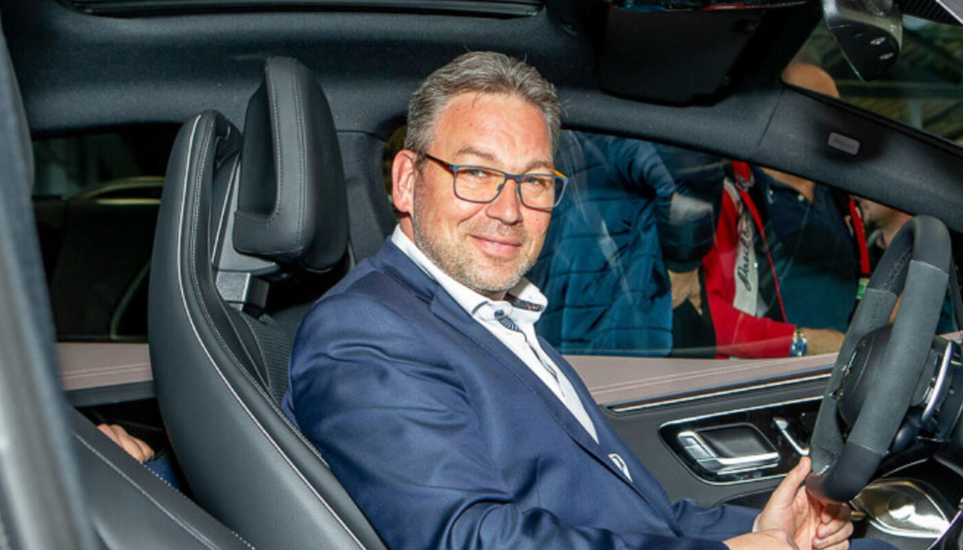 Business Night Mercedes EQE