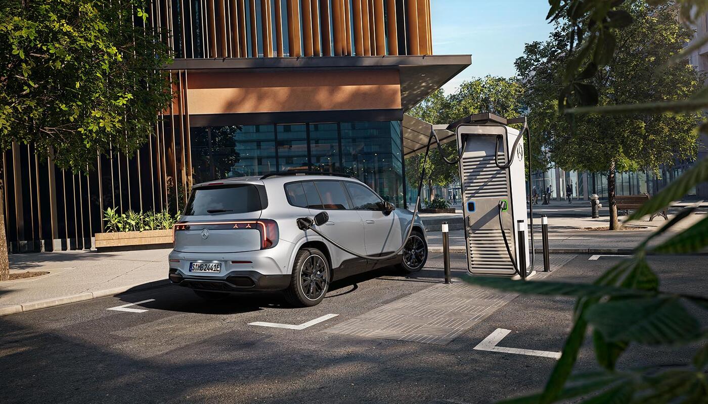 Mercedes-Benz GLB mit EQ-Technologie_Heckansicht