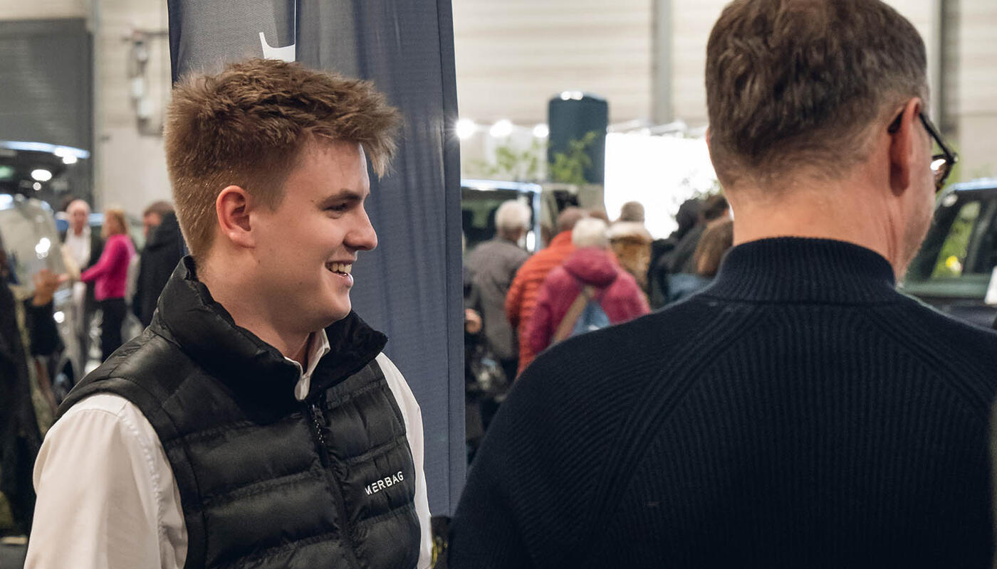 Vienna Drive Automobilmesse_Merbag Verkaufsberater im Einsatz