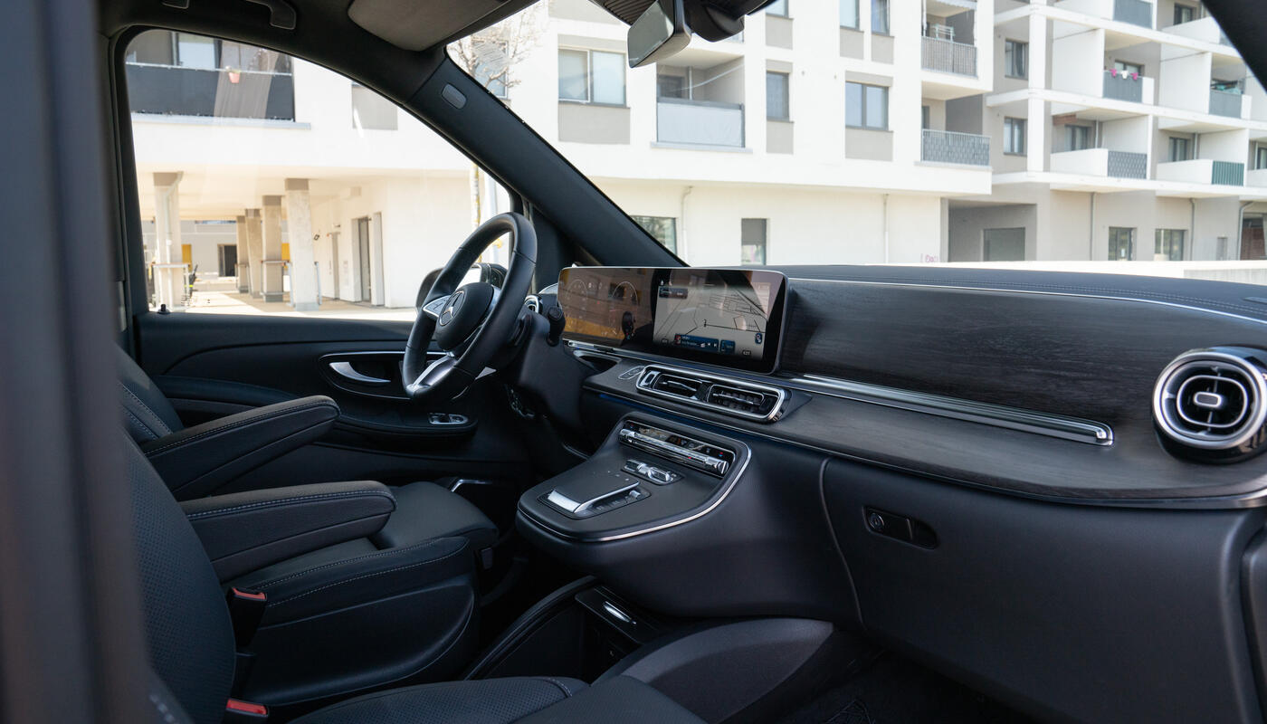 Transporter der Woche_V-Klasse_Fahrercockpit