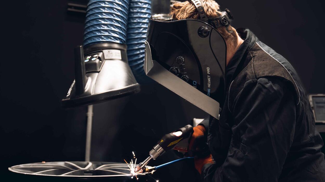 Merbag Servicewelt_Laserschweißen bei Alufelgen