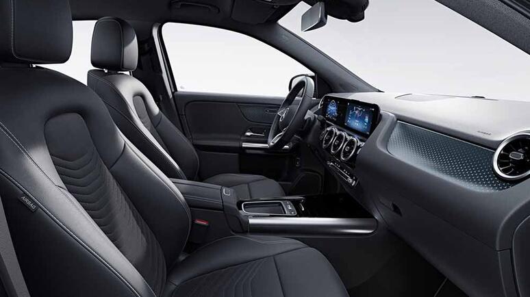 Mercedes-Benz GLA_Fahrercockpit