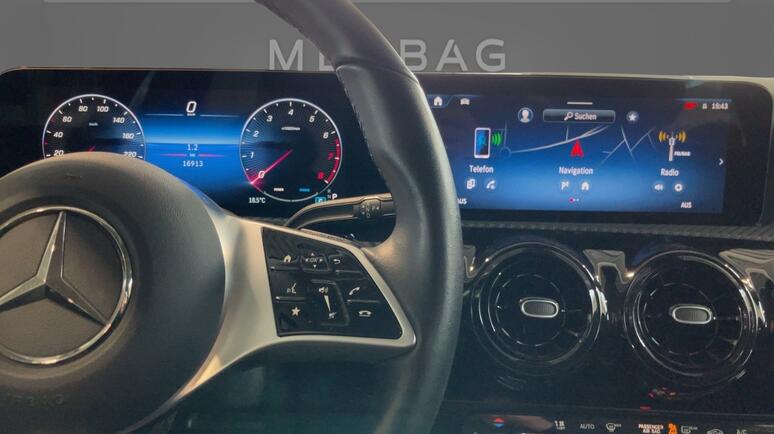 Mercedes-Benz - A 180 Kompaktlimousine Facelift