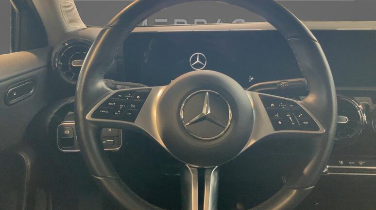 Mercedes-Benz - A 180 Kompaktlimousine Facelift