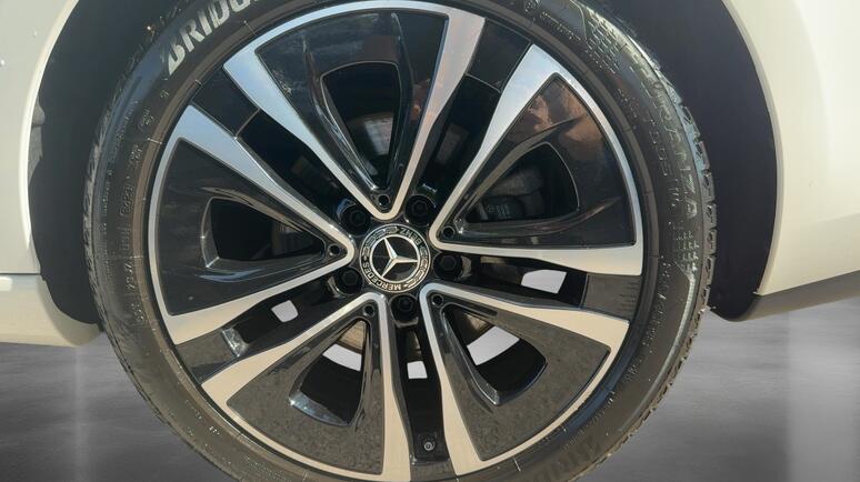 Mercedes-Benz - CLA 200 d Coupé Progressive Line Facelift