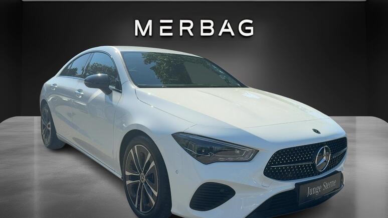 Mercedes-Benz - CLA 200 d Coupé Progressive Line Facelift