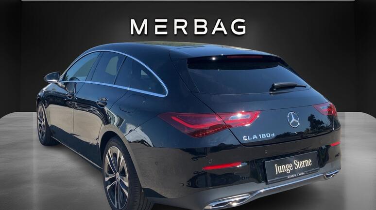 Mercedes-Benz - CLA 180 d Shooting Brake Progressive Line Facelift
