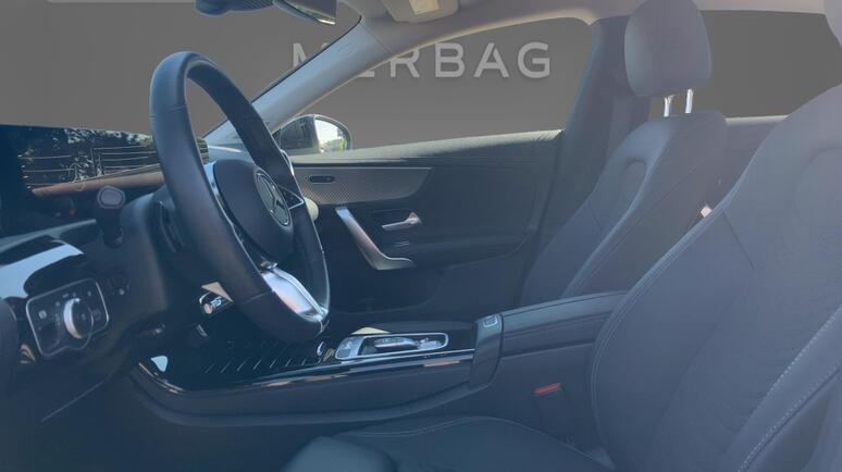 Mercedes-Benz - CLA 180 d Shooting Brake Progressive Line Facelift