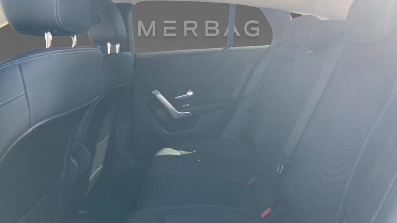 Mercedes-Benz - CLA 180 d Shooting Brake Progressive Line Facelift