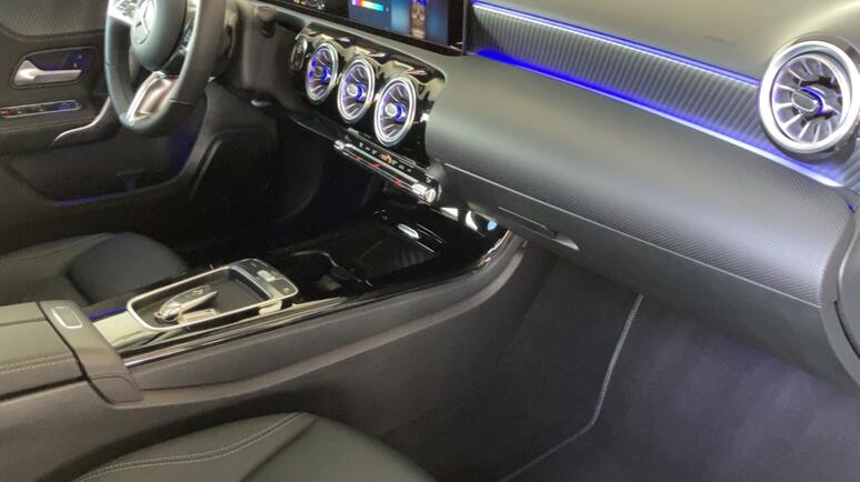 Mercedes-Benz - A 180 Ö-Edition Progressive Line Facelift