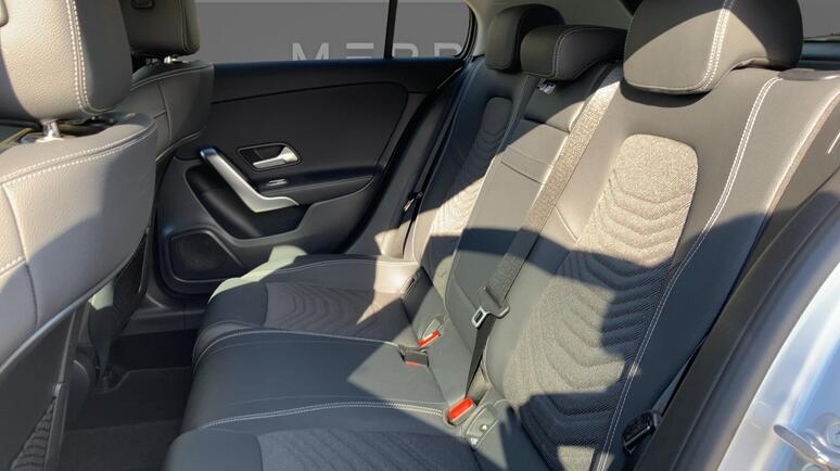 Mercedes-Benz - A 180 Ö-Edition Progressive Line Facelift