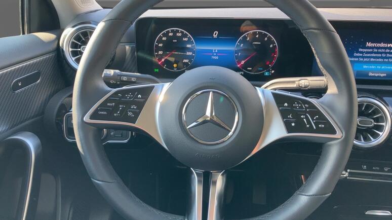 Mercedes-Benz - A 180 Ö-Edition Progressive Line Facelift