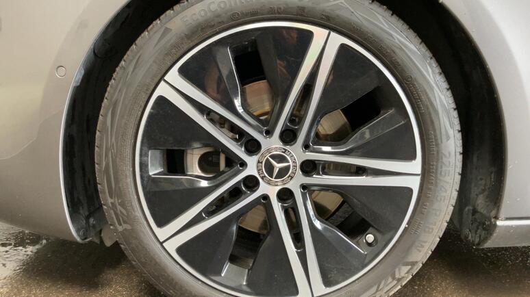 Mercedes-Benz - A 180 d Kompaktlimousine Österreich-Edition