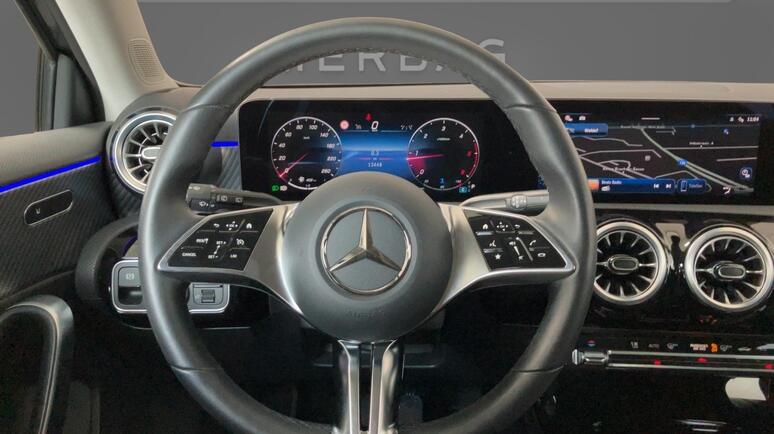 Mercedes-Benz - A 180 d Kompaktlimousine Österreich-Edition