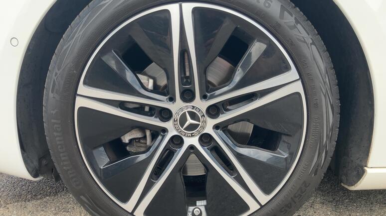 Mercedes-Benz - A 180 d A-Edition Progressive Line Facelift