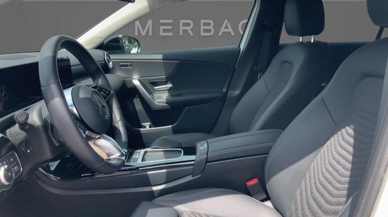 Mercedes-Benz - A 180 d A-Edition Progressive Line Facelift