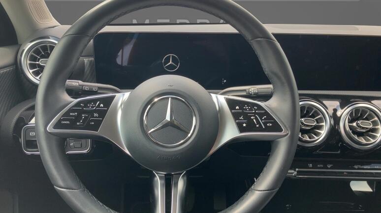 Mercedes-Benz - A 180 d A-Edition Progressive Line Facelift