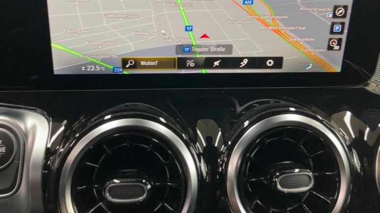 Mercedes-Benz - GLB 180 d Facelift