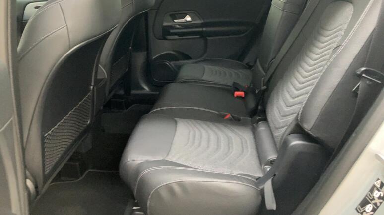 Mercedes-Benz - GLB 180 d Facelift