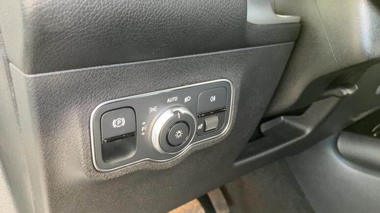 Mercedes-Benz - GLB 200 d 4MATIC Österreich-Edition