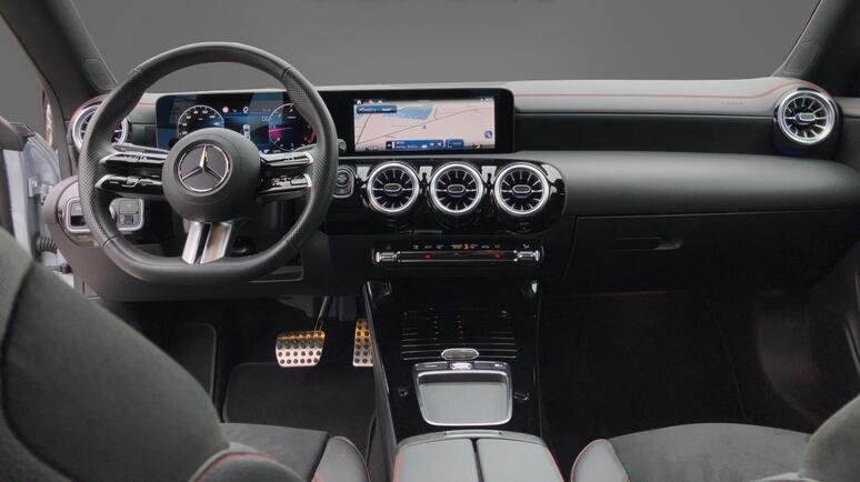 Mercedes-Benz - CLA 180 d Coupé AMG Line