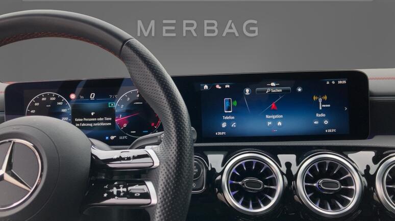 Mercedes-Benz - CLA 180 Coupé AMG Line Premium Facelift