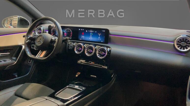 Mercedes-Benz - CLA 200 d Coupé AMG Line Facelift