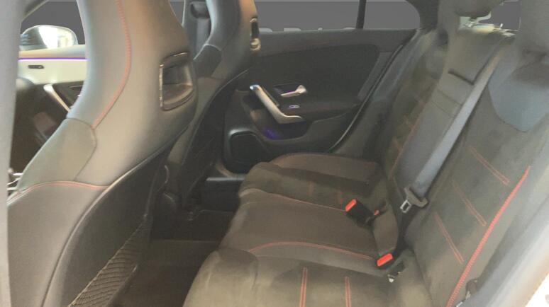 Mercedes-Benz - CLA 200 d Coupé AMG Line Facelift