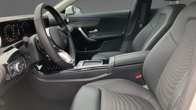 Mercedes-Benz - CLA 180 d Coupé