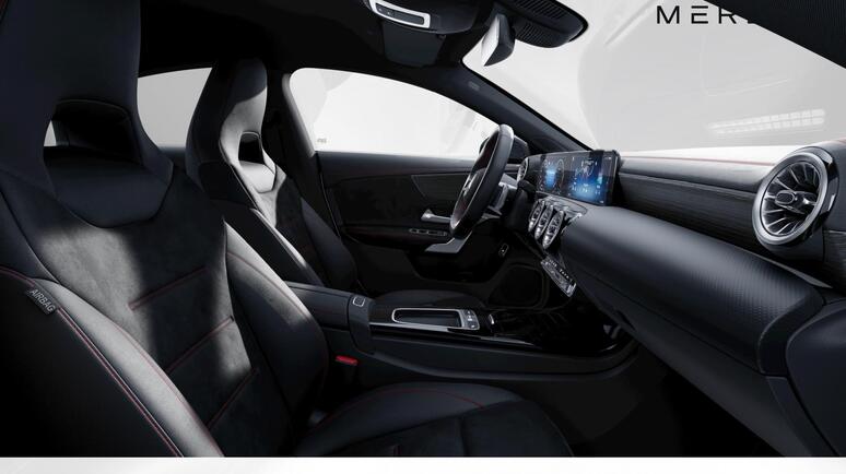 Mercedes-Benz - CLA 180 Coupé AMG Line Facelift