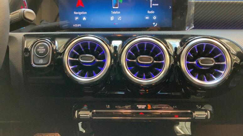 Mercedes-Benz - A 180 d Kompaktlimousine Österreich-Edition