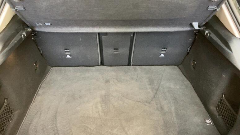 Mercedes-Benz - A 180 d Kompaktlimousine Österreich-Edition