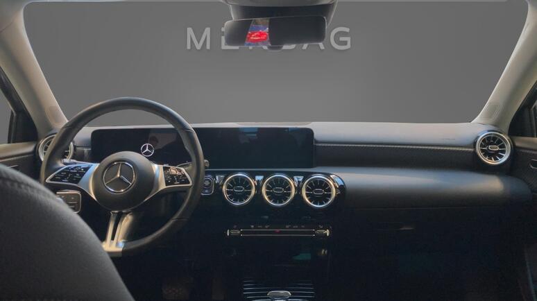 Mercedes-Benz - A 180 d Progressive Line Advanced Plus