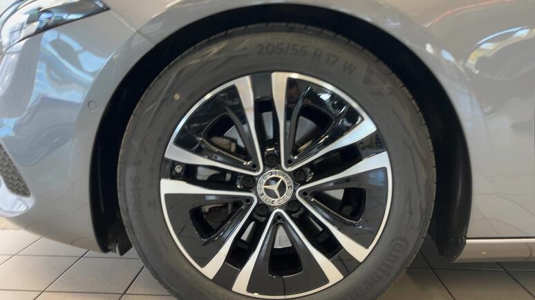 Mercedes-Benz - A 180 d Kompaktlimousine Österreich-Edition