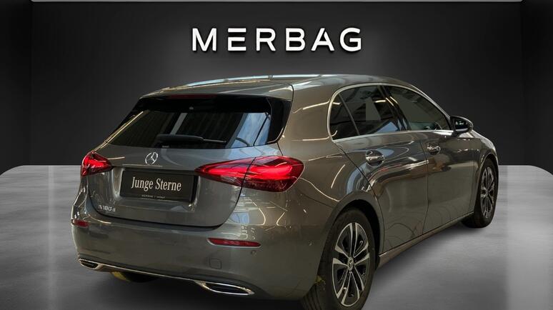 Mercedes-Benz - A 180 d Kompaktlimousine Österreich-Edition