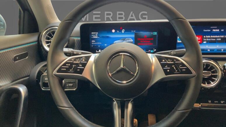 Mercedes-Benz - A 180 d Kompaktlimousine Österreich-Edition