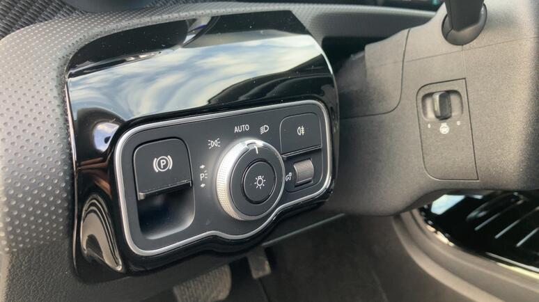 Mercedes-Benz - A 180 d Kompaktlimousine Österreich-Edition