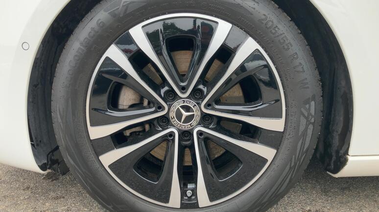 Mercedes-Benz - A 180 d Kompaktlimousine Österreich-Edition