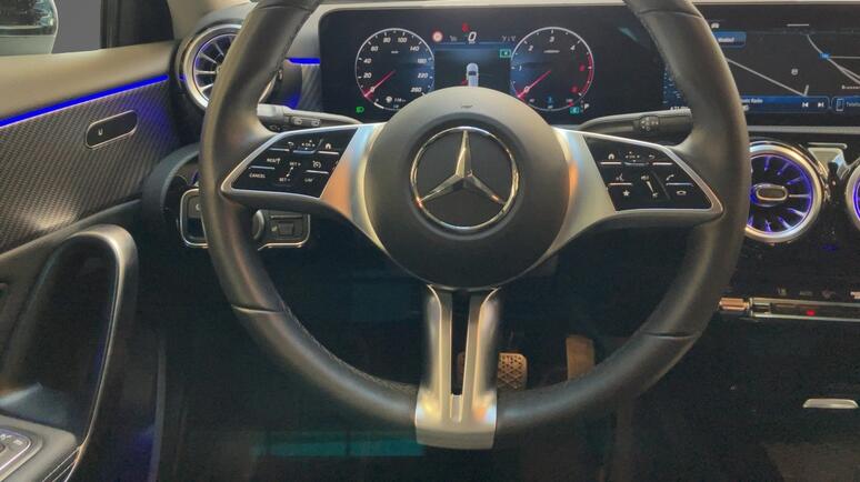 Mercedes-Benz - A 180 d Kompaktlim. ÖE, Progressive Line, Facelift