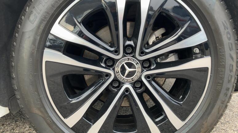 Mercedes-Benz - A 180 Österreich-Edition Progressive Line Facelift