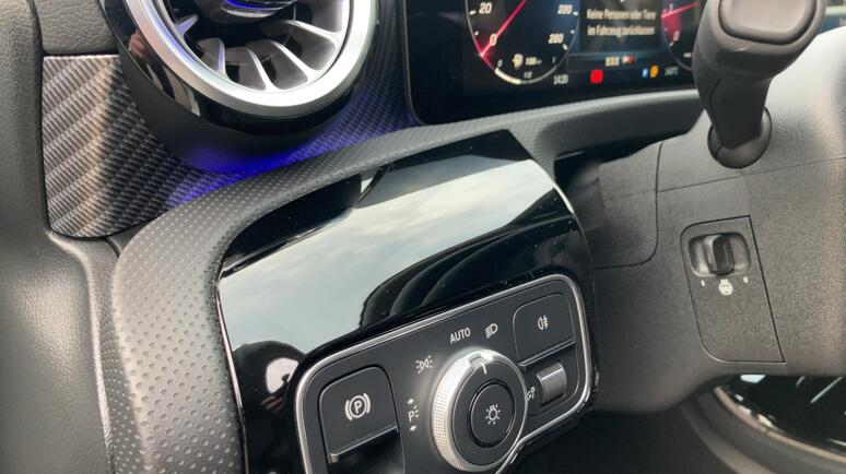 Mercedes-Benz - A 180 Österreich-Edition Progressive Line Facelift