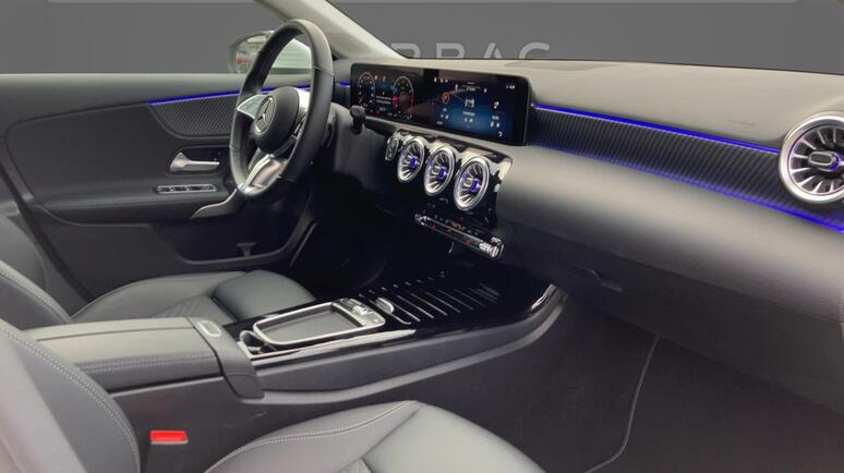 Mercedes-Benz - A 180 Österreich-Edition Progressive Line Facelift