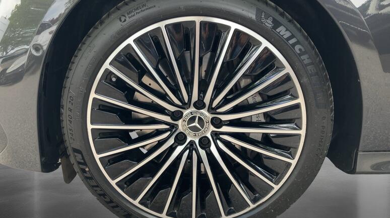 Mercedes-Benz - E 300 de T-Modell Österreich-Edition AMG Line