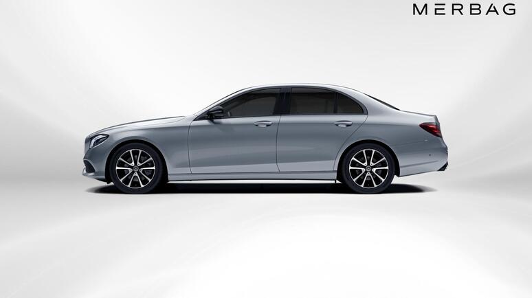 Mercedes-Benz - E 220 d 4MATIC Limousine Austria Edition