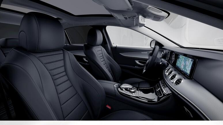 Mercedes-Benz - E 220 d 4MATIC Limousine Austria Edition