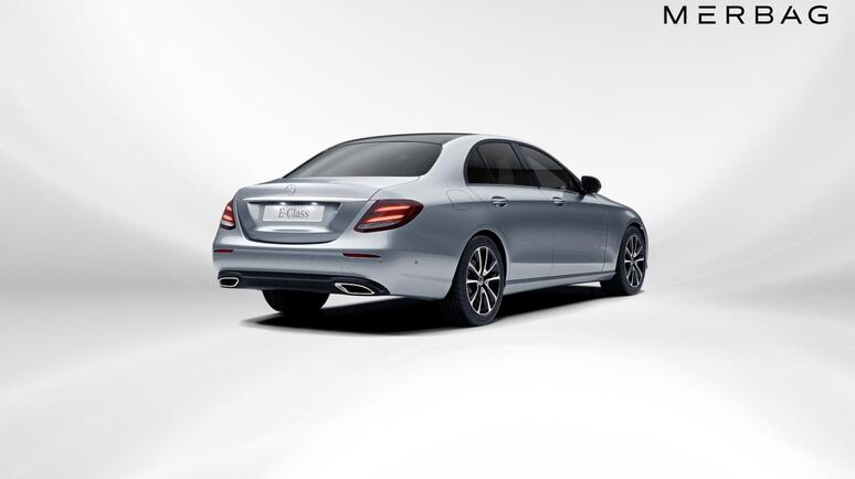 Mercedes-Benz - E 220 d 4MATIC Limousine Austria Edition