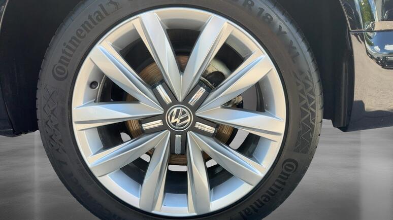 Volkswagen - MULTIVAN