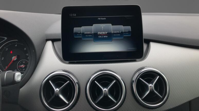 Mercedes-Benz - B 180 d