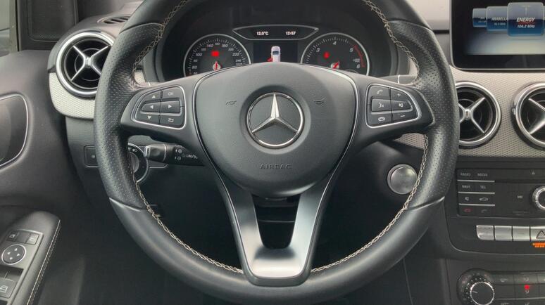 Mercedes-Benz - B 180 d