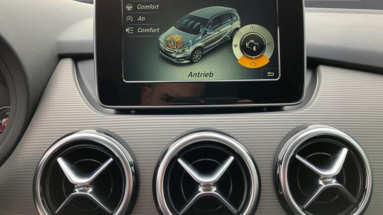 Mercedes-Benz - B 180 d